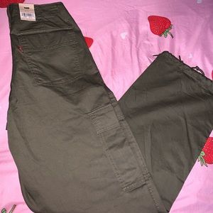 LEVI’S WOMENS 94’ BAGGY CARGO PANTS
